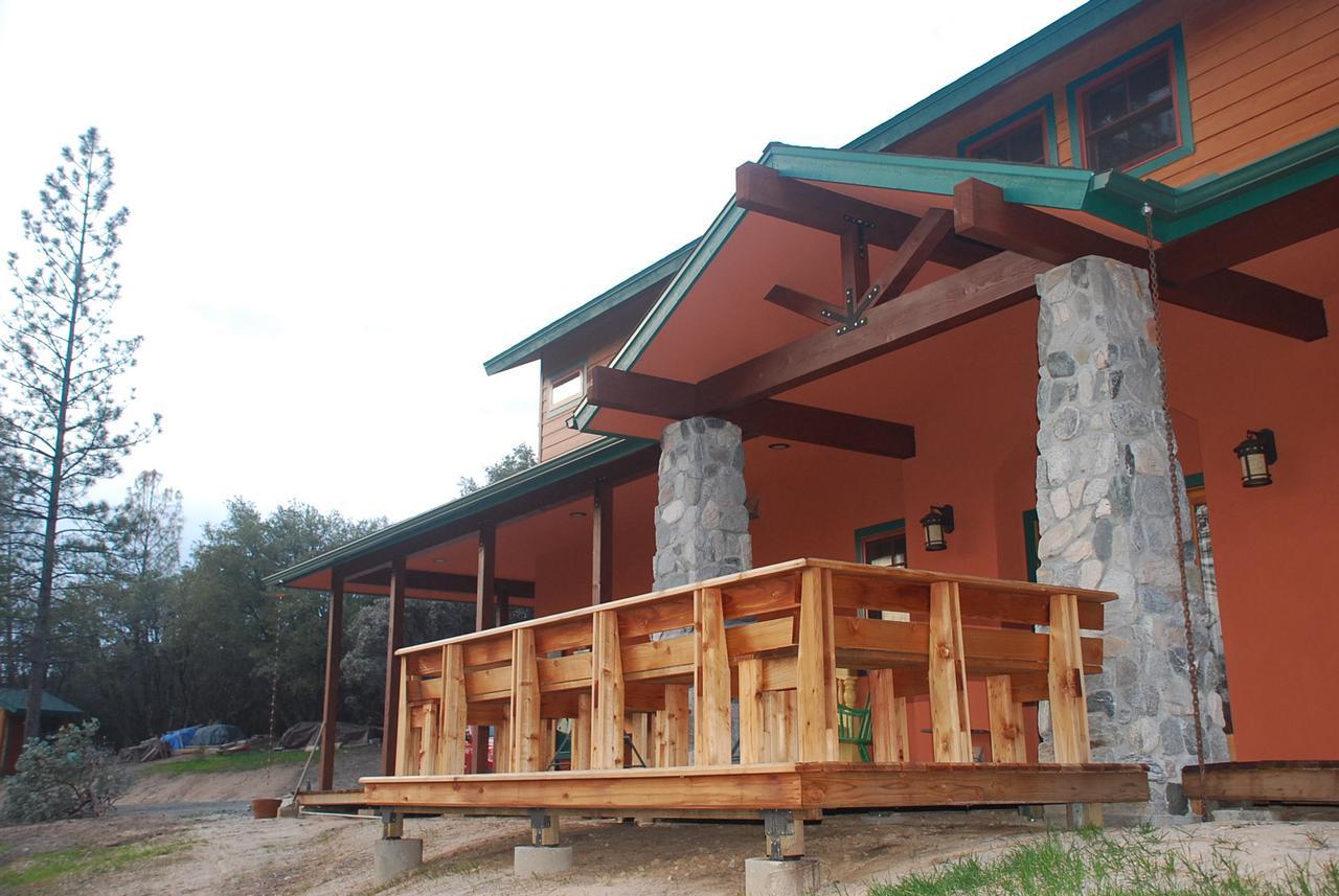 Sierra Trails Inn Марипоса Экстерьер фото